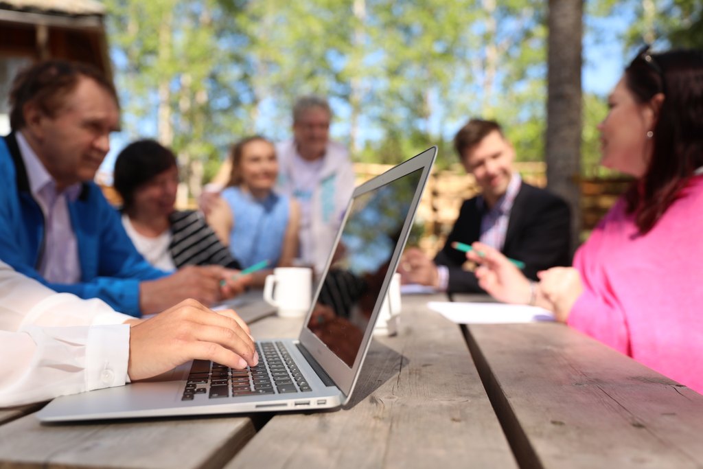 Vinkit kongressin järjestämiseen